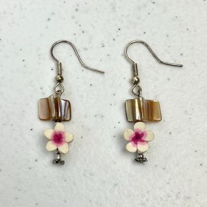 VTG Handmade Polymer Clay Plumeria Flower Hook Earrings Pink White Abalone Beads